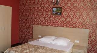 Отель Антика Сочи Стандартный двухместный номер с 1 кроватью или 2 отдельными кроватями (Без балкона)-4